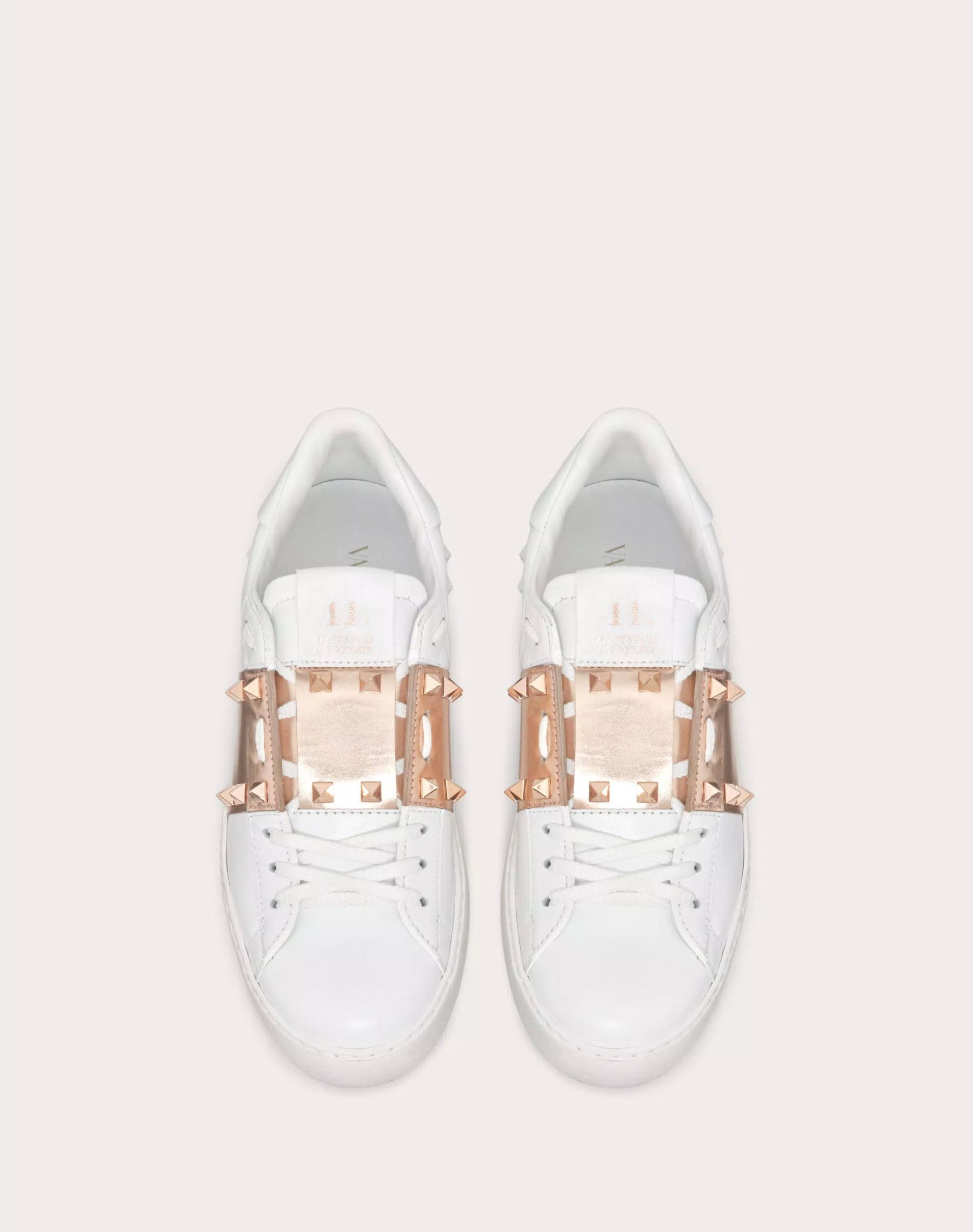 ROCKSTUD UNTITLED SNEAKER IN CALFSKIN LEATHER WITH METALLIC STRIPE